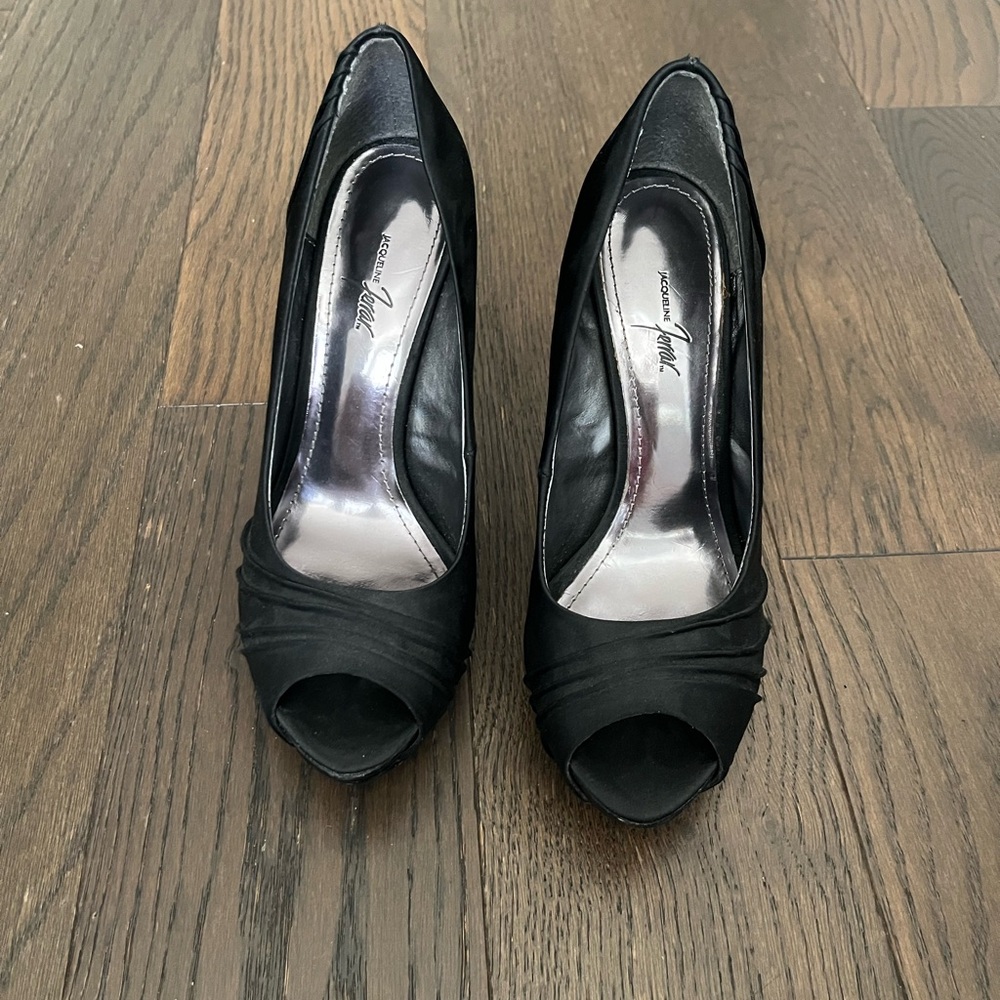 Jacqueline Ferrar Peep-Toe Black Heels